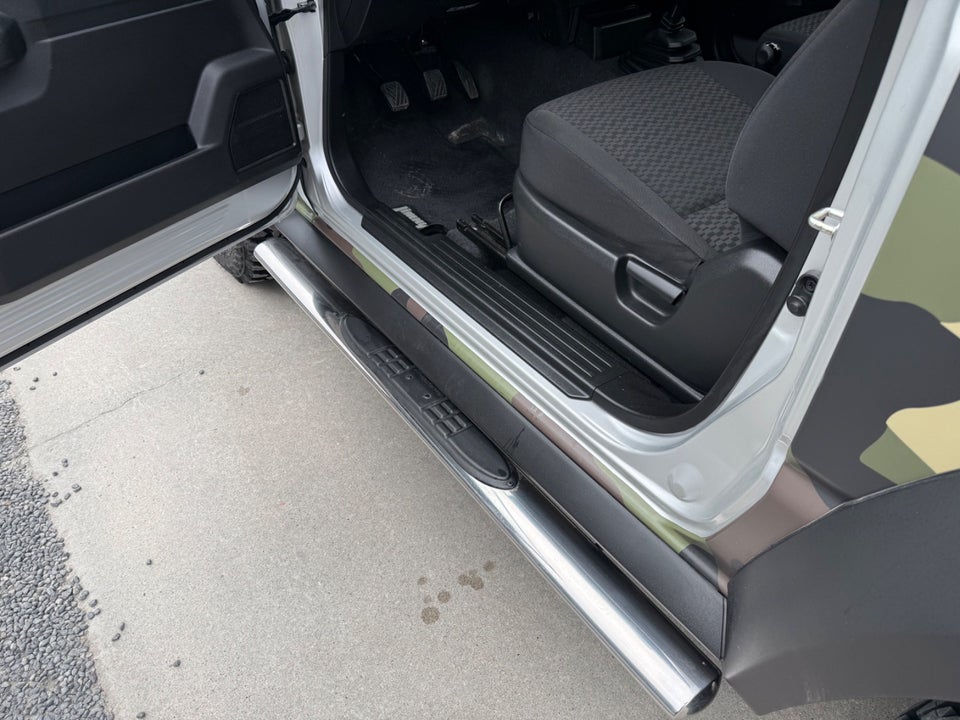 Suzuki Jimny 1,5 Touch AllGrip Van 3d