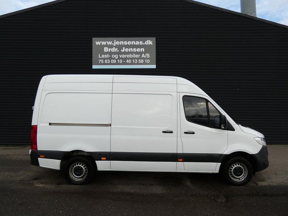 Mercedes Sprinter 319 3,0 CDi A2 Kassevogn aut. RWD