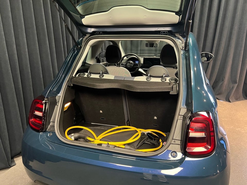 Fiat 500e 42 Icon Sky 3d