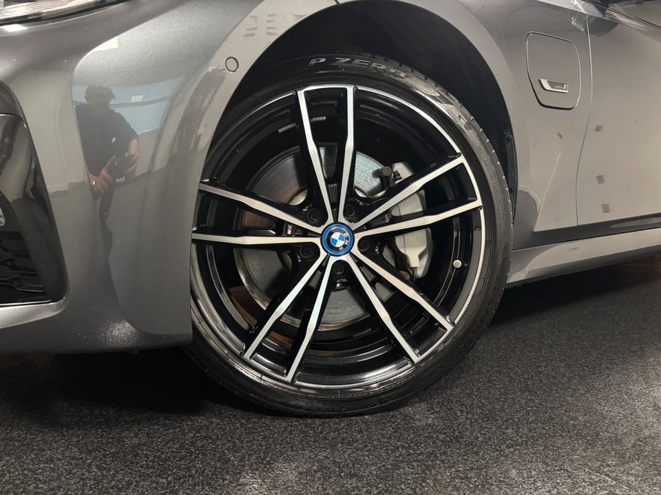 BMW 330e 2,0 Touring M-Sport aut. 5d