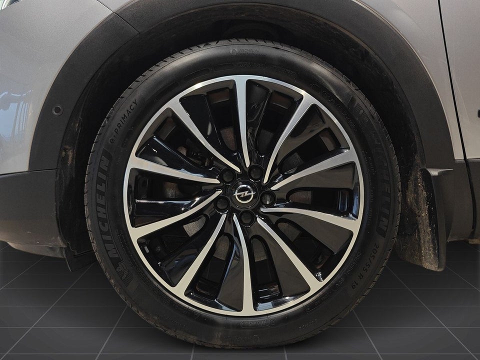 Opel Grandland X 1,6 Hybrid4 Ultimate aut. 5d