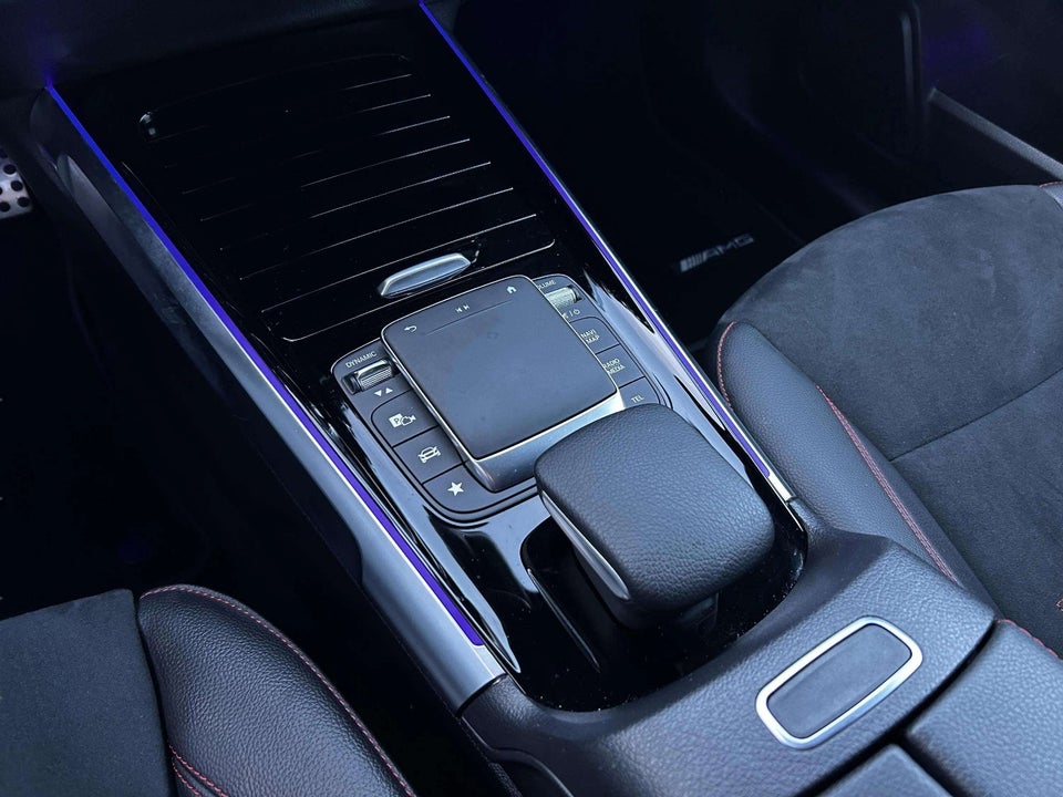 Mercedes EQB250 AMG Line 5d