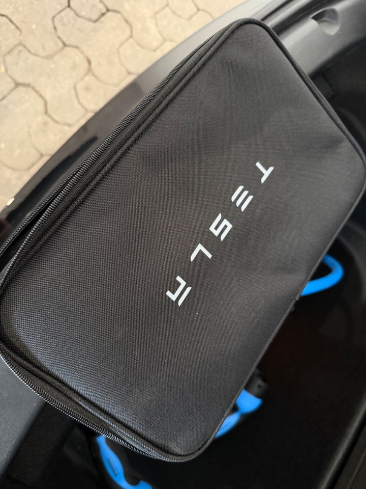 Tesla Model Y Long Range RWD 5d