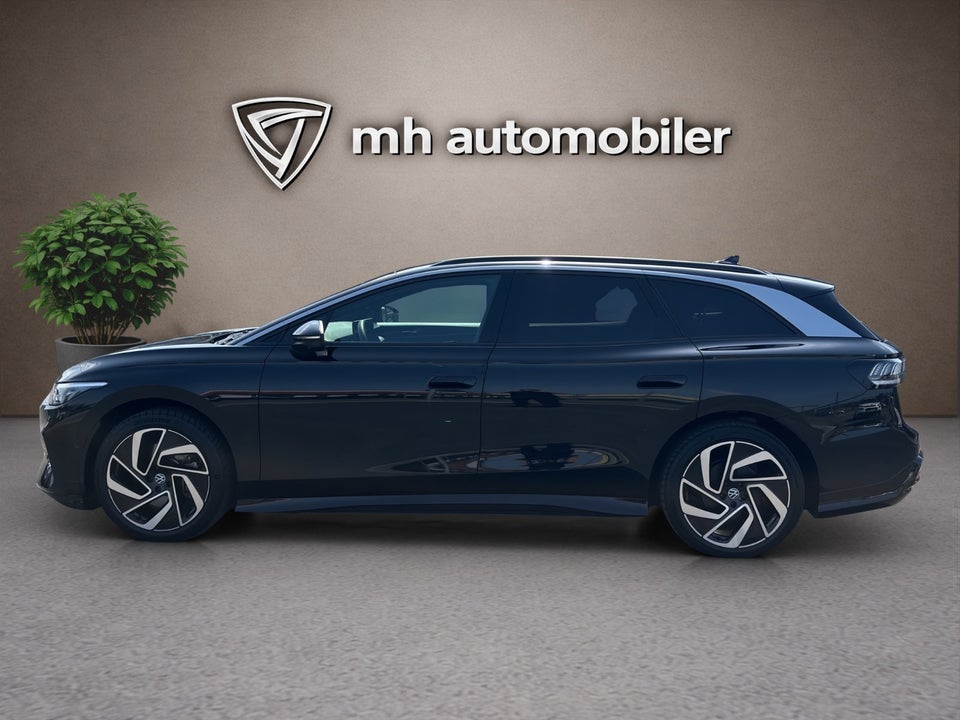 VW ID.7 77 Style Tourer 5d