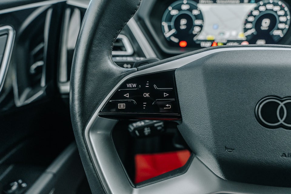 Audi Q4 e-tron 40 Advanced 5d