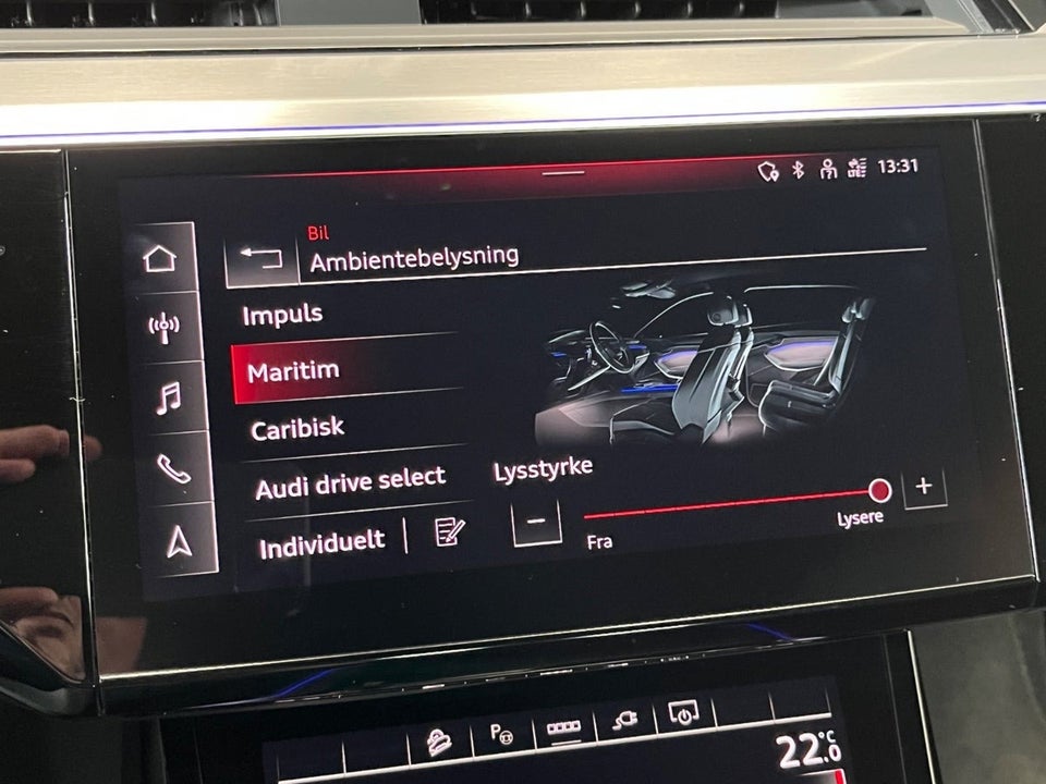 Audi Q8 e-tron 55 S-line quattro 5d