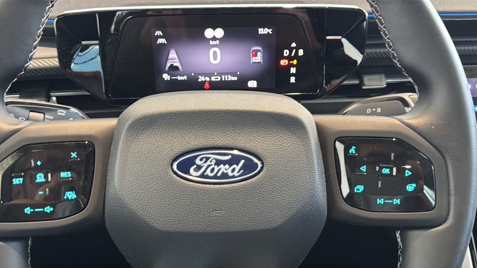 Ford Explorer 77 Premium Extended Range 5d