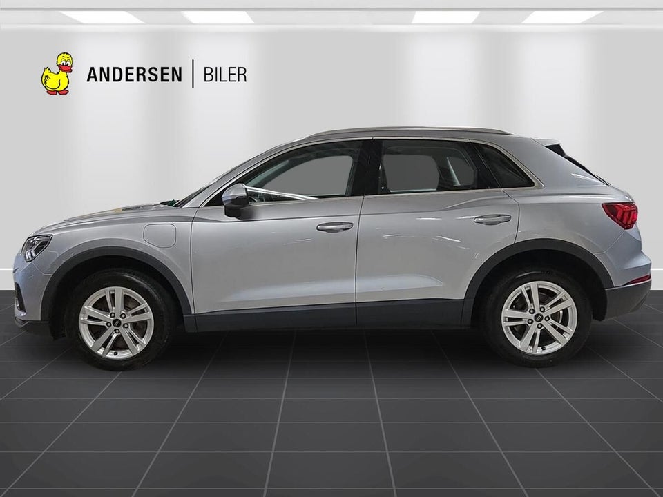 Audi Q3 45 TFSi e Attitude plus S-tr. 5d