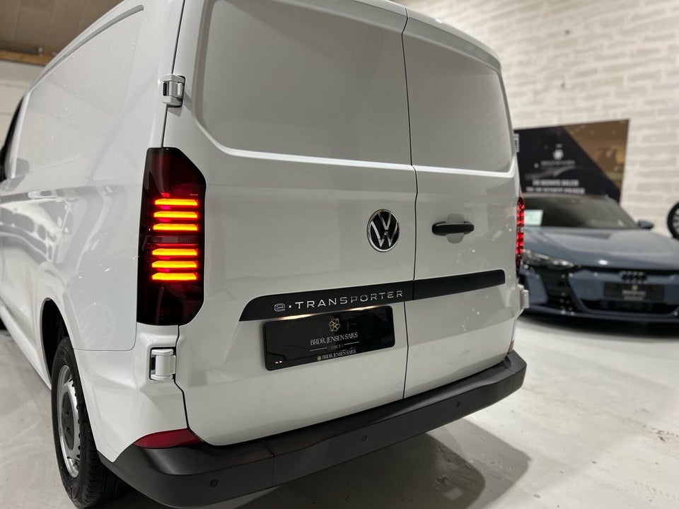VW e-Transporter 64 Comfort Kassevogn SWB