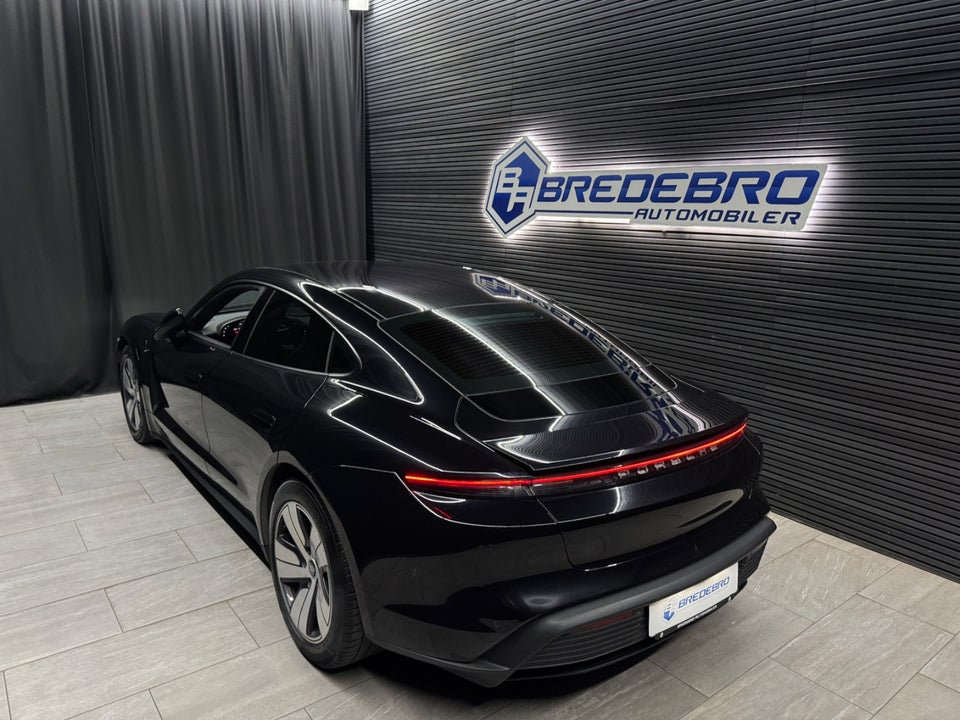 Porsche Taycan Performance+ 4d