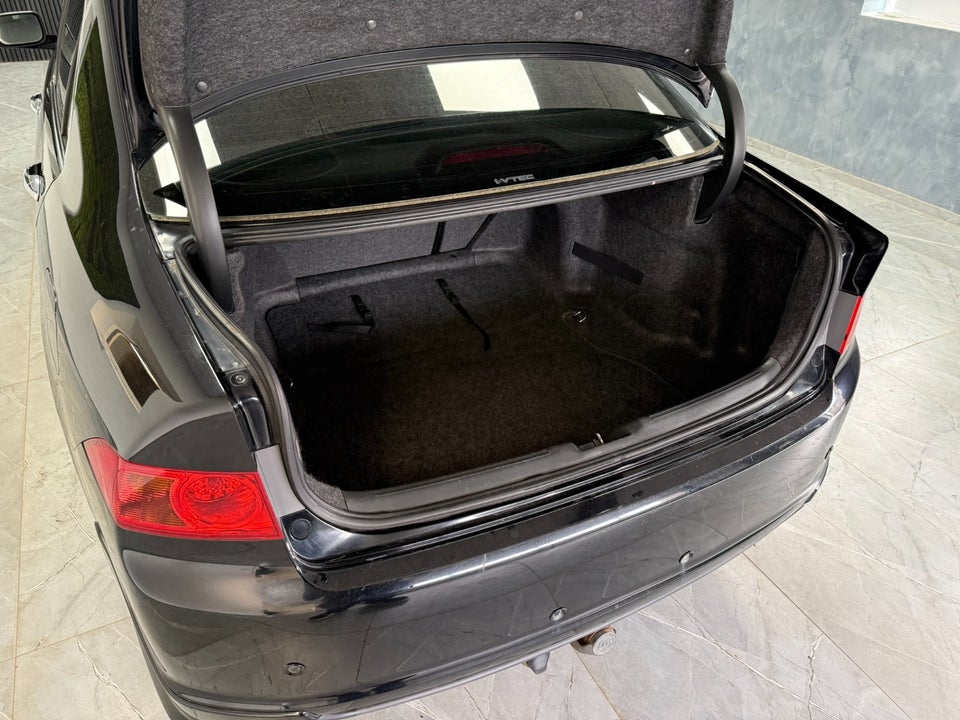 Honda Accord 2,0i Sport 4d