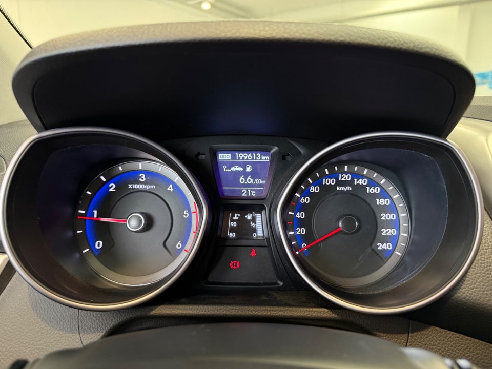 Hyundai i30 1,6 CRDi 110 XTR Eco 5d