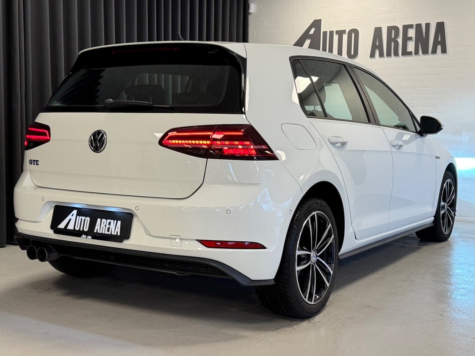 VW Golf VII 1,4 GTE DSG 5d