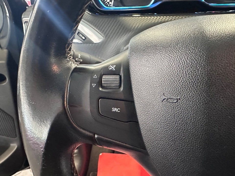 Peugeot 2008 1,2 e-THP 110 Allure 5d