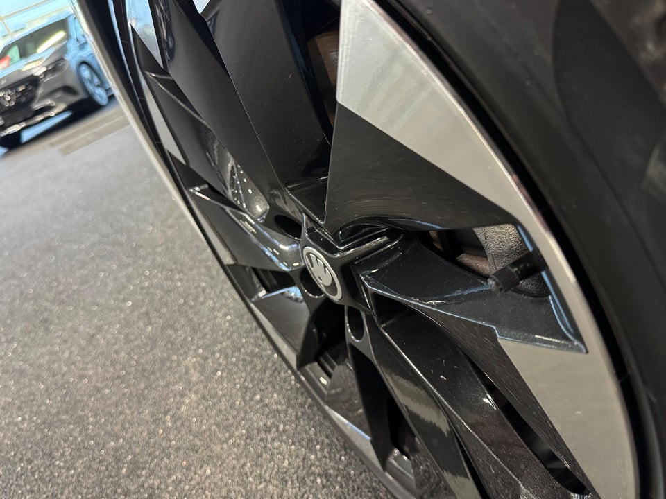 Skoda Enyaq 80x iV Sportline 5d