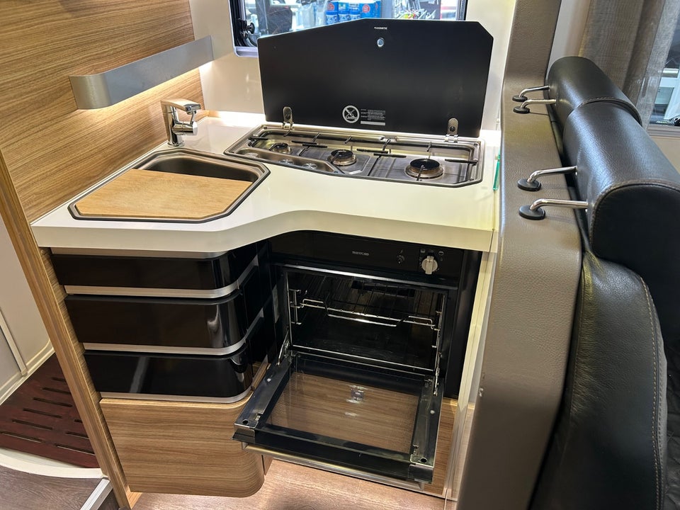 Adria Sonic Supreme 2,3 710 SL aut. 2d