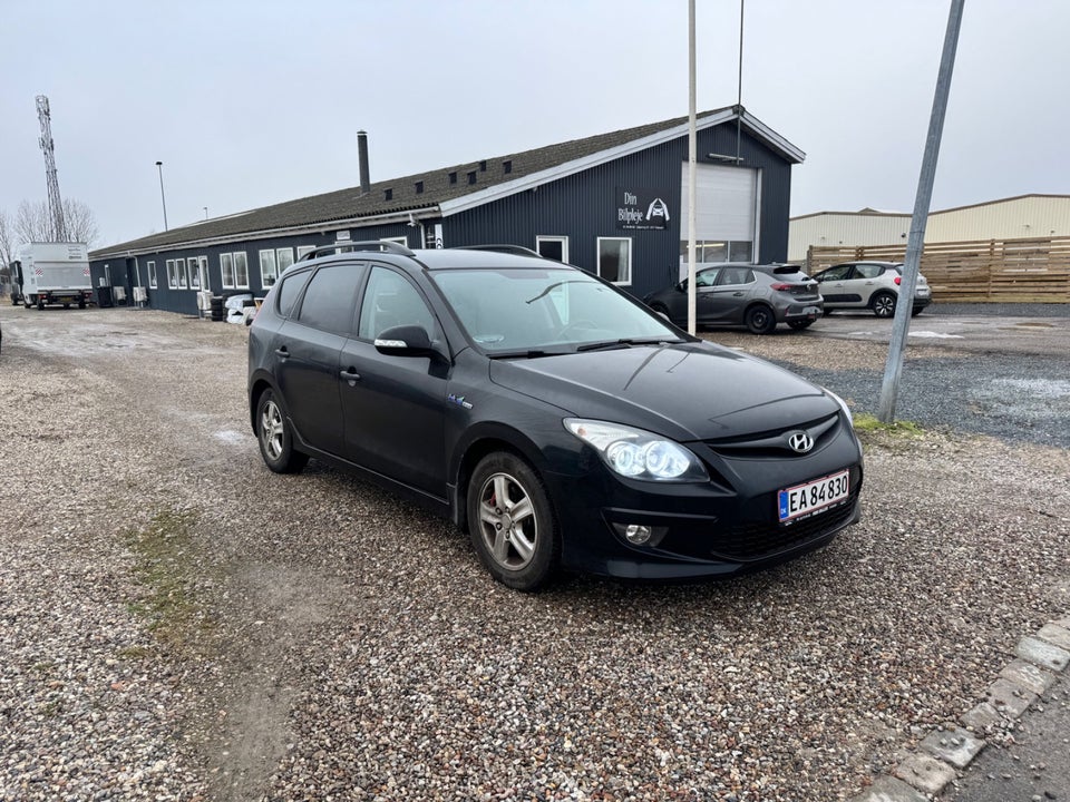 Hyundai i30 1,4 CRDi 90 Comfort CW 5d