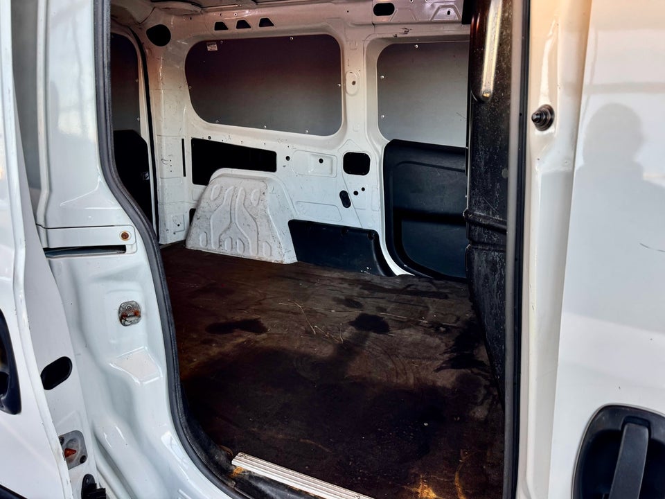 Fiat Doblò Cargo 1,3 MJT Basic L2 4d