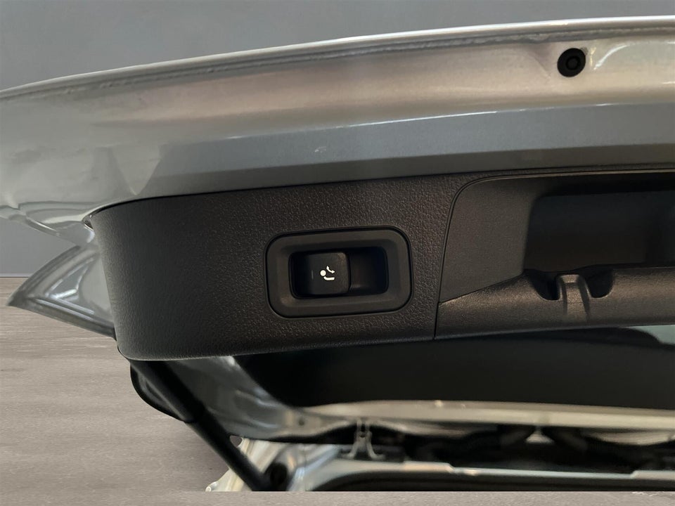 Mercedes EQB300 Progressive 4Matic 5d