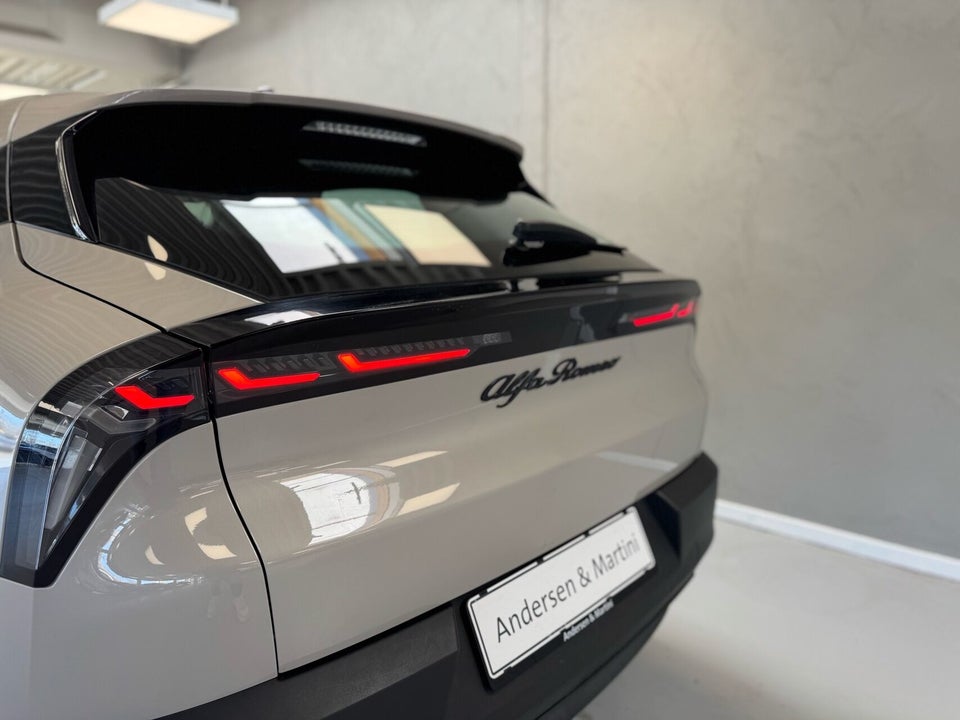 Alfa Romeo Junior Elettrica Core 5d