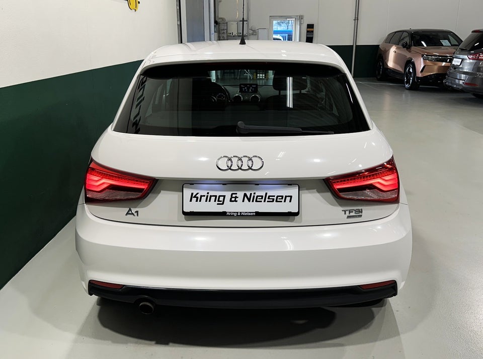 Audi A1 1,0 TFSi 95 Ultra Sportback 5d