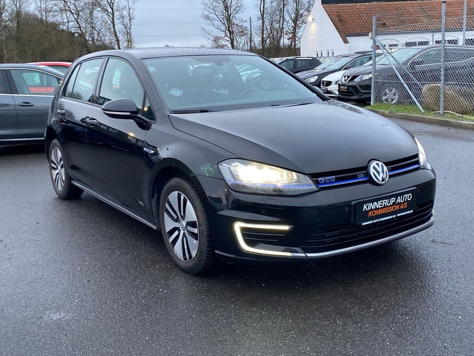 VW Golf VII 1,4 GTE DSG 5d