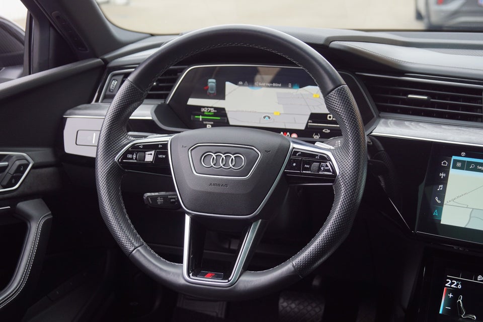 Audi e-tron 55 S-line quattro 5d