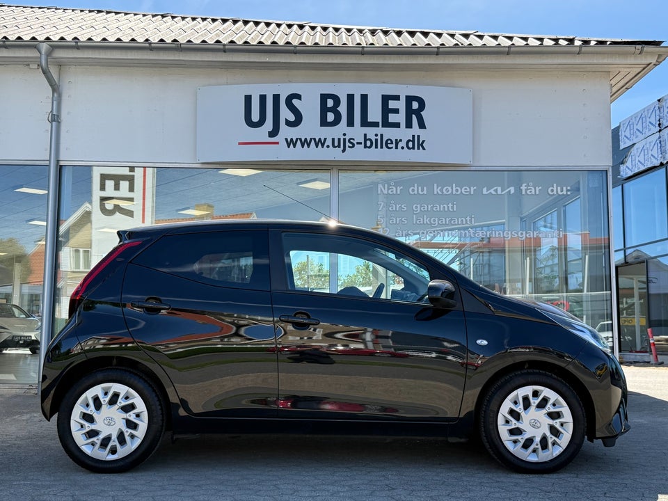 Toyota Aygo 1,0 VVT-i x-pression 5d