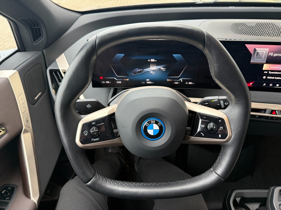 BMW iX xDrive40 Super Charged 5d