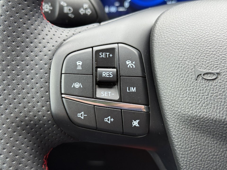 Ford Kuga 2,5 PHEV ST-Line X CVT 5d