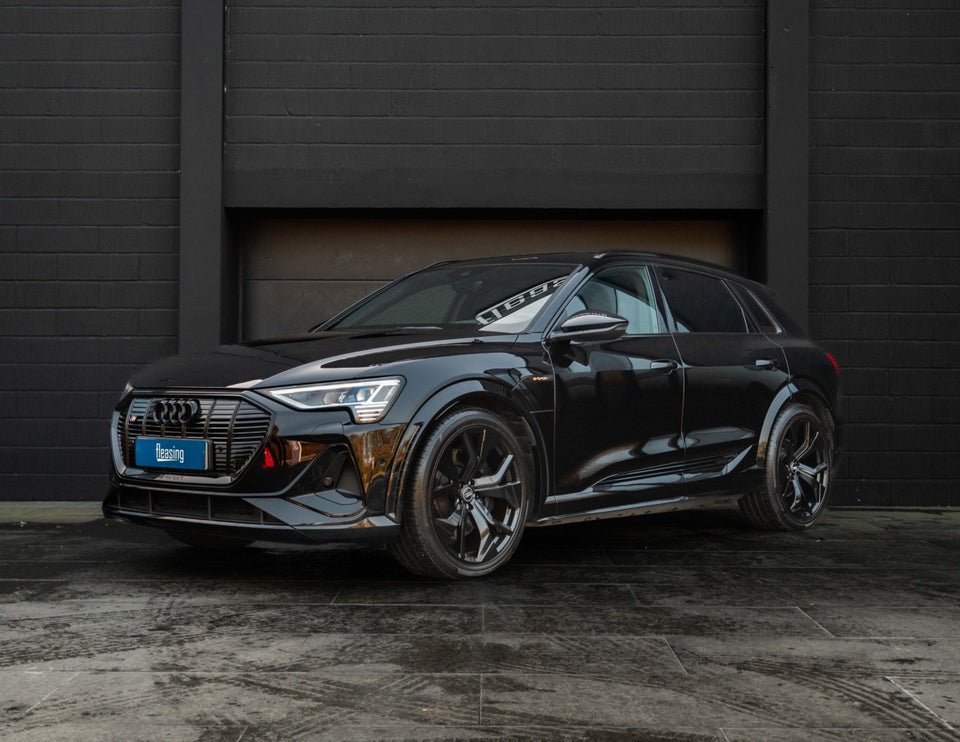 Audi e-tron S quattro 5d