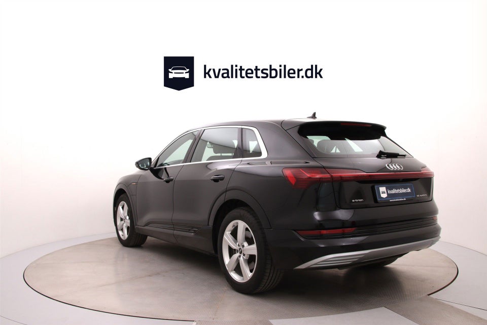 Audi e-tron 55 quattro 5d