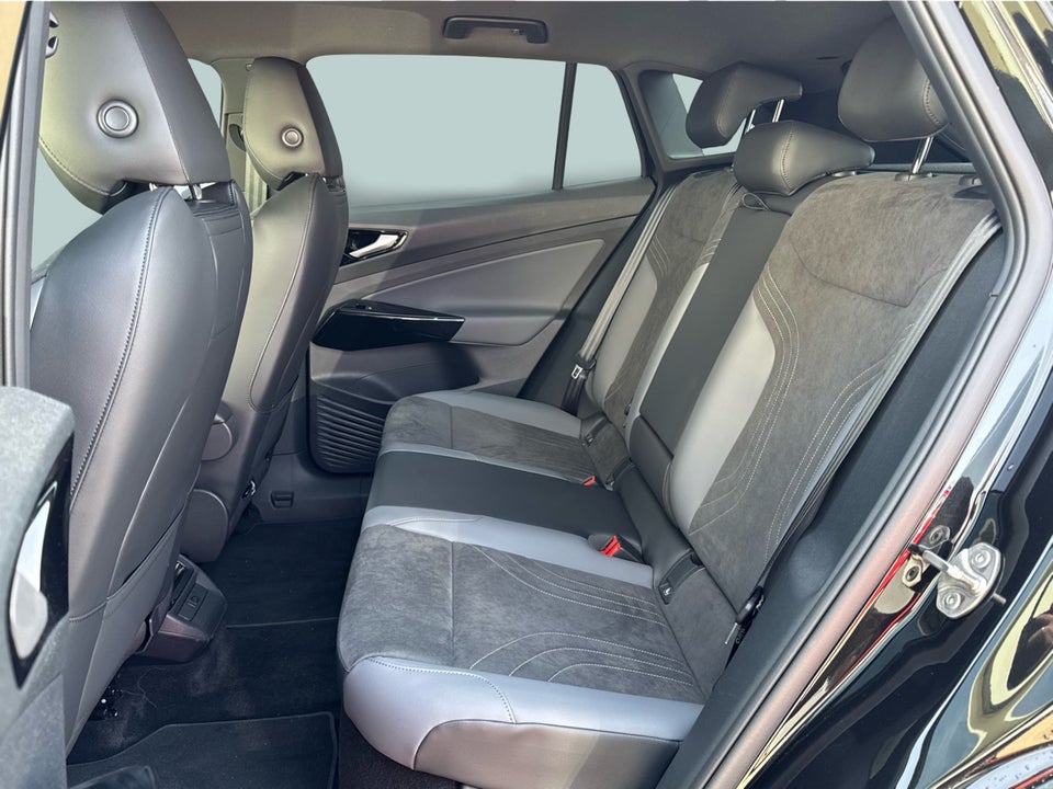 VW ID.4 77 Style+ 5d