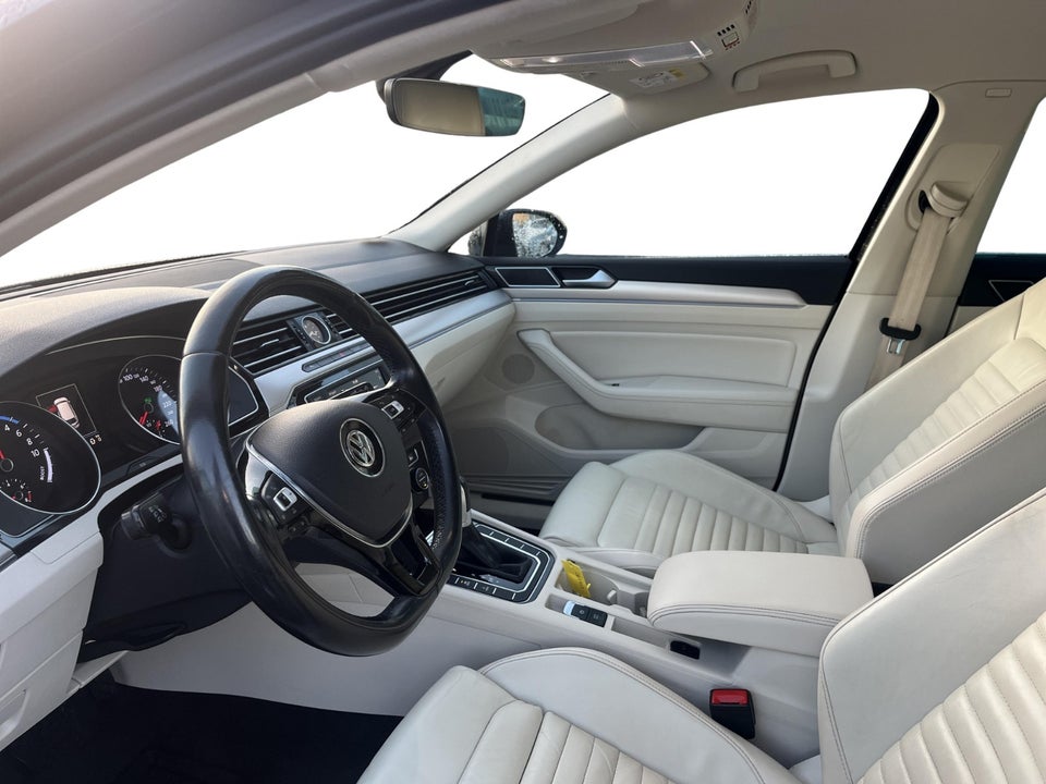 VW Passat 1,4 GTE Variant DSG 5d