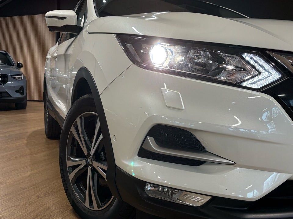 Nissan Qashqai 1,2 Dig-T 115 N-Connecta Vision 5d