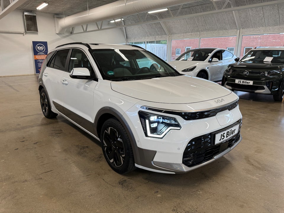Kia Niro 64 EV Upgrade 5d