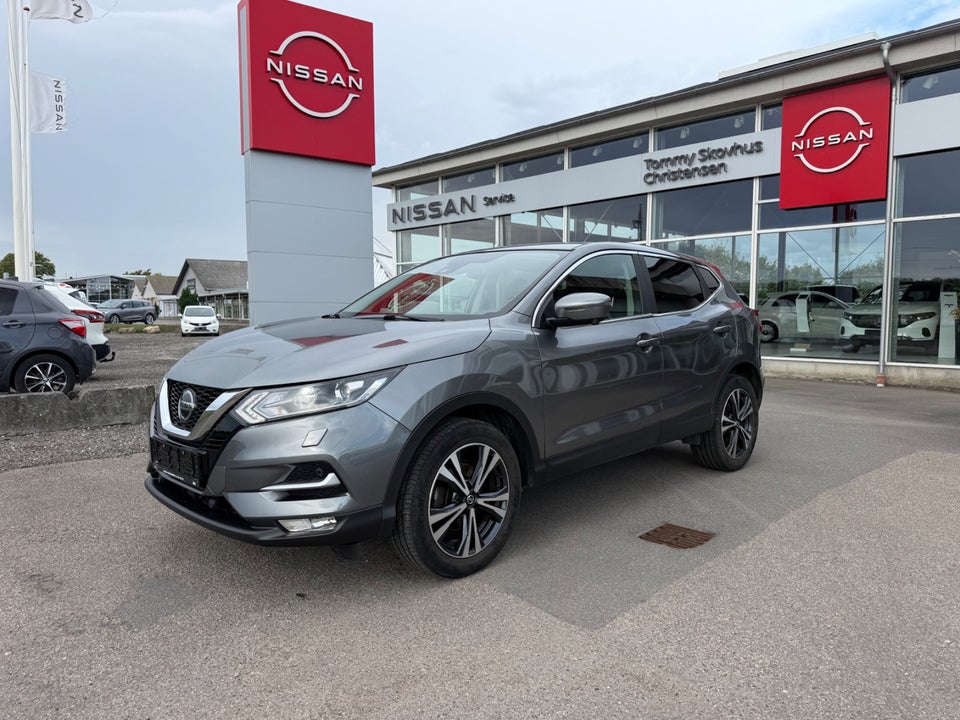 Nissan Qashqai 1,3 Dig-T 140 N-Connecta 5d
