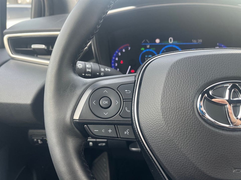 Toyota Corolla 1,8 Hybrid H3 Premium Touring Sports MDS 5d