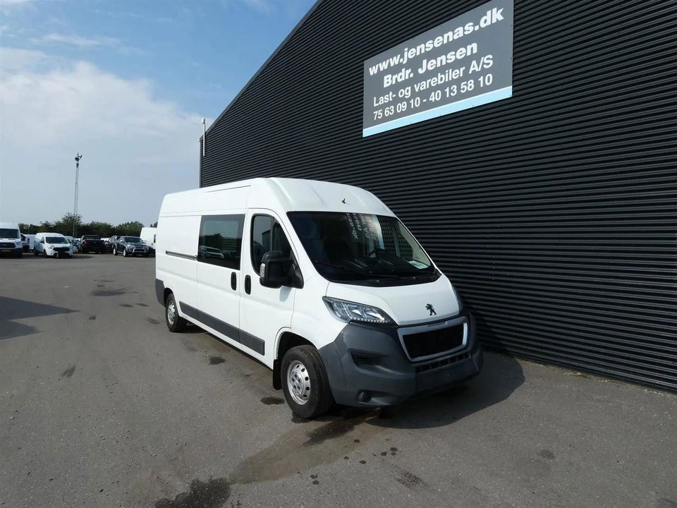 Peugeot Boxer 330 2,0 BlueHDi 130 L2H2 Premium