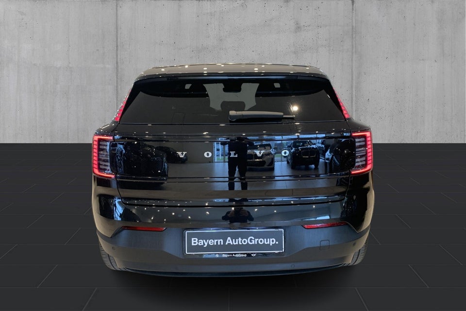 Volvo EX30 Extended Range Plus 5d