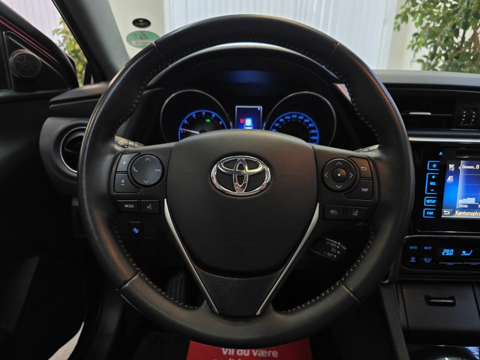 Toyota Auris 1,2 T T2 Style 5d