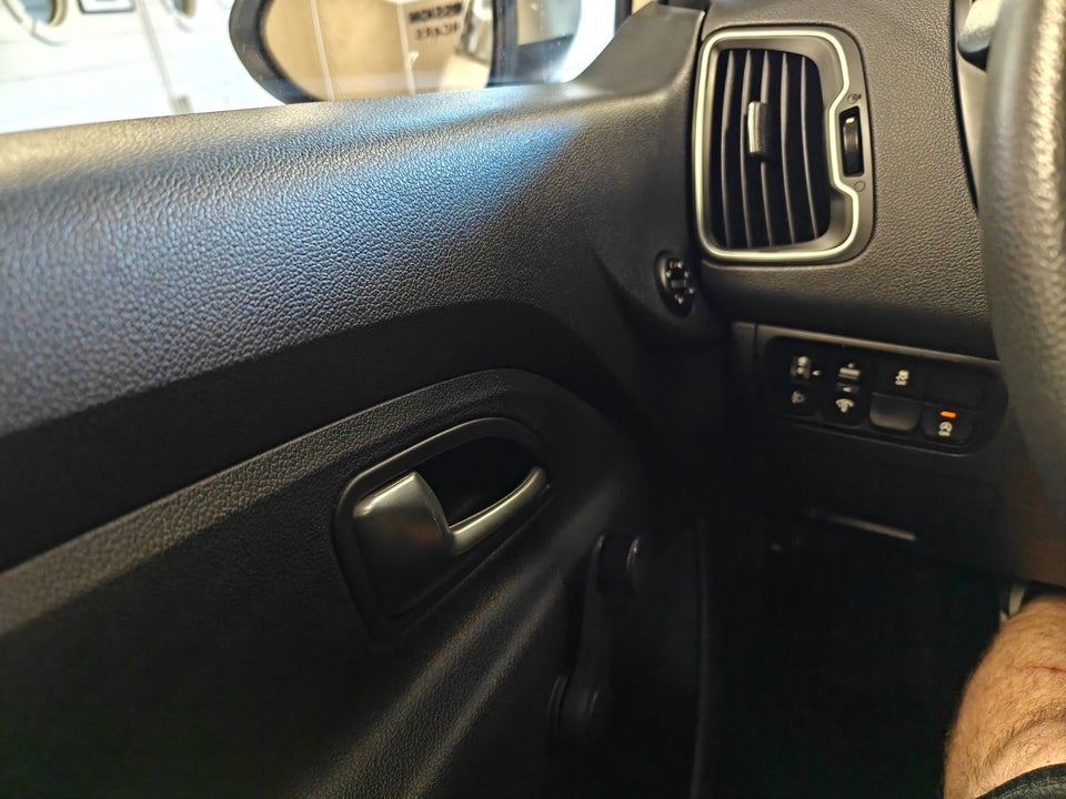 Kia Rio 1,2 CVVT Base 3d