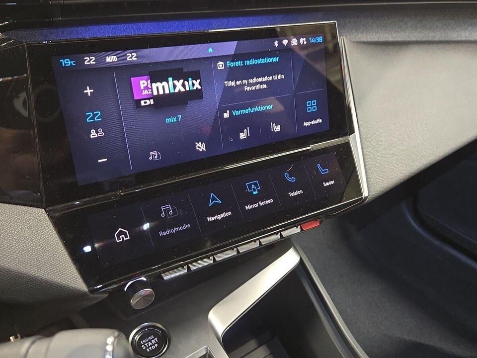 Peugeot 308 1,6 Hybrid First Selection EAT8 5d