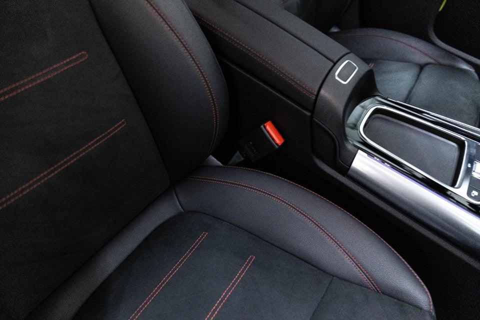 Mercedes EQA350 AMG Advance Plus 4Matic 5d