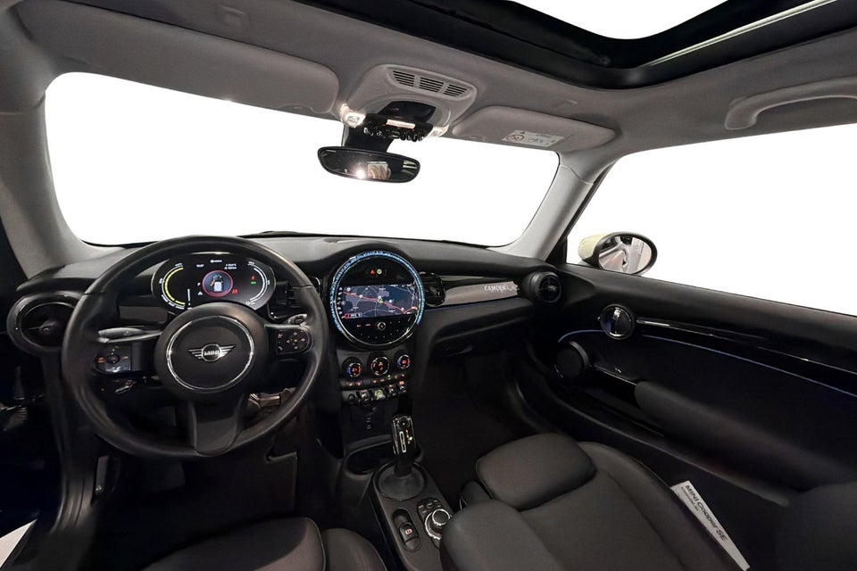 MINI Cooper SE Essential 3d