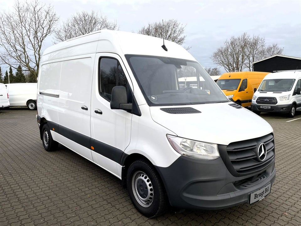 Mercedes Sprinter 215 2,0 CDi A2 Kassevogn aut. FWD