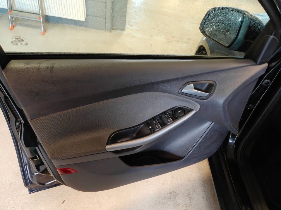 Ford Focus 1,6 Ti-VCT 105 Trend stc. 5d