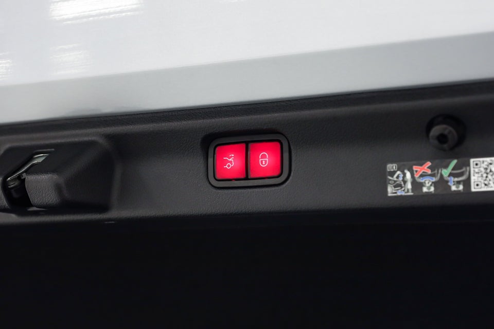 Mercedes EQE350 AMG Line 4d