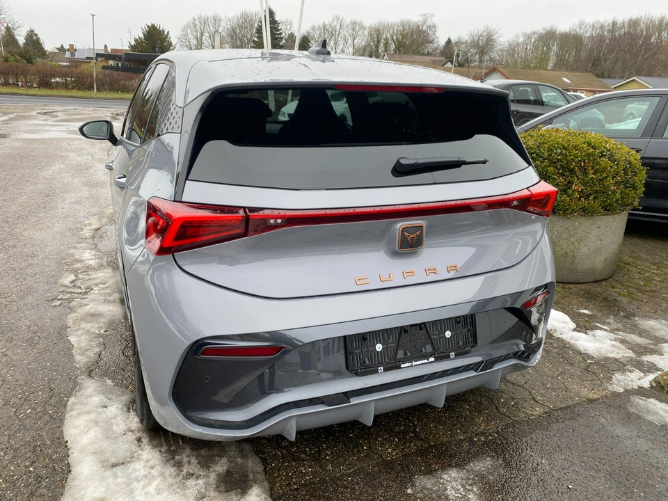 Cupra Born 58 Dinamica Pack High 5d