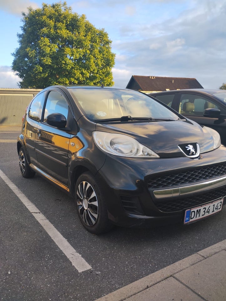 Peugeot 107 1,0 Active 5d